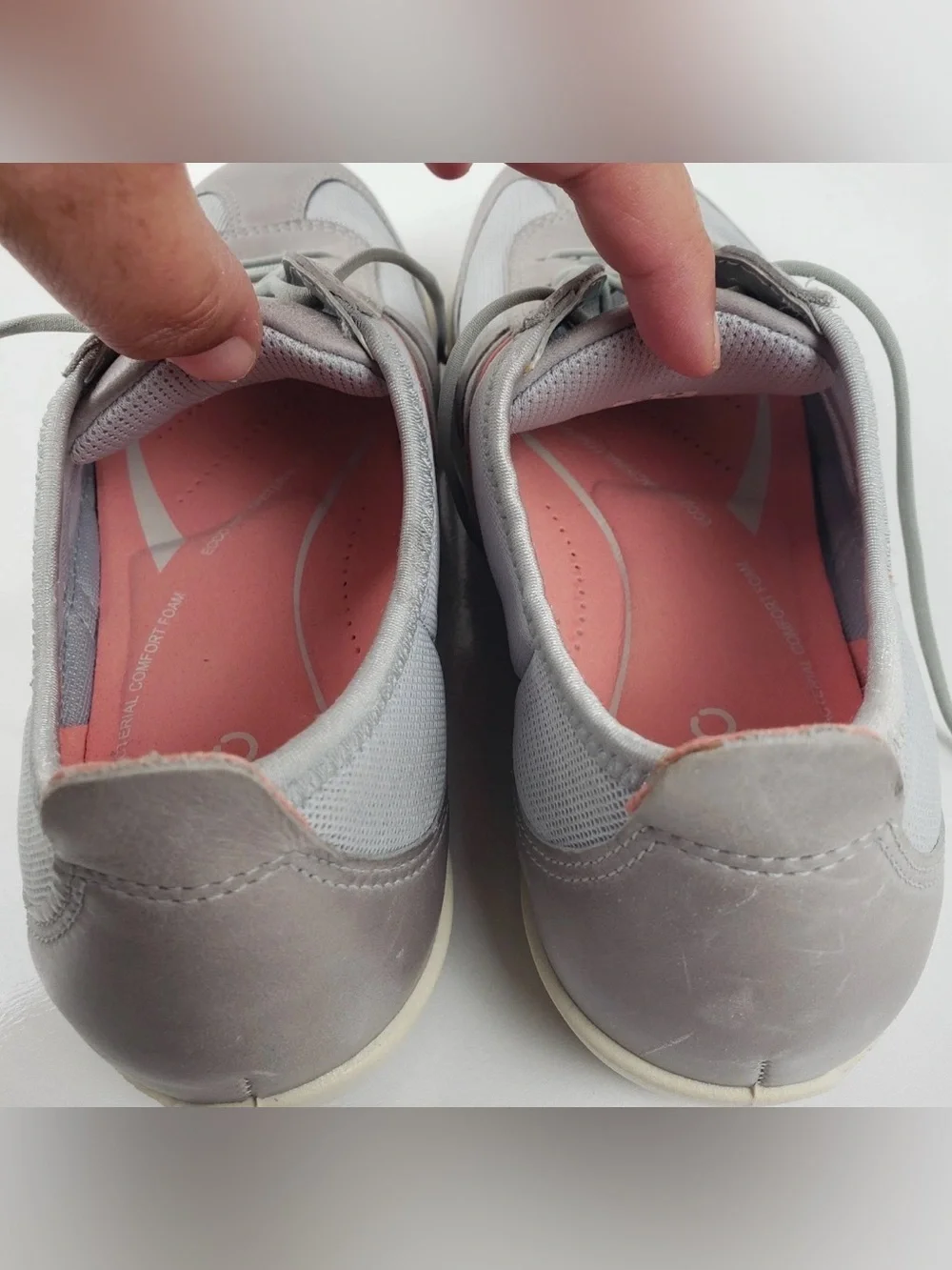 ECCO Bluma Women’s Sneakers Size 9.5 EU 40 Gray Leather Mesh Lace-up Shoes
